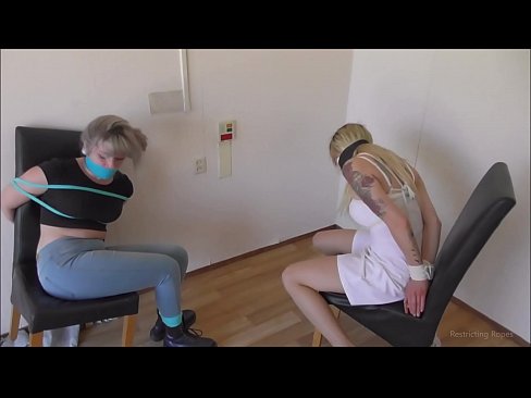 ❤️ Dipendente / legato e imbavagliato / damigella in pericolo ️❌ Slutsal it.oldsex.ru ❌❤