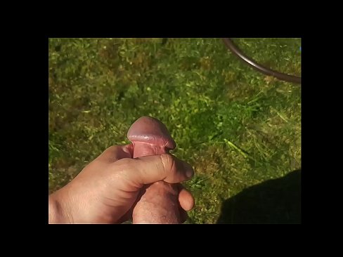 ❤️ Hot hottie si fa scopare la figa rosa e sborra con uno squirt in un giardino estivo ️❌ Slutsal it.oldsex.ru ❌❤